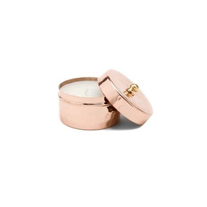ที่ใส่เทียนโลหะแบบโมเดิร์นมาพร้อมสีและสไตล์ไม่เรียบ - Product Image 2