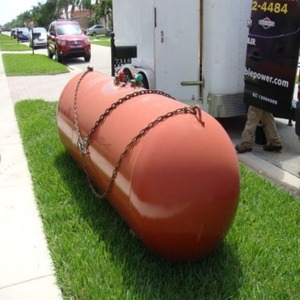 Réservoir de stockage de propane en acier au carbone vertical/horizontal personnalisé, 500 gallons, pour installation sous et au-dessus le sol, usage industriel, commercial et domestique - Product Image 1
