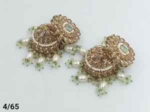 PENDIENTES JUMKHAS TRADICIONALES INDIOS Y KUNDAN CHAPADO EN ORO CON PENDIENTES DE PERLAS PARA MUJERES Y NIÑAS - Product Image 4