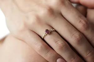 Bague grenat 6x4mm originale en or 10 ct 14 ct 18 ct, diamant Moissanite taille ronde fait à la main, meilleur cadeau de fête des mères pour les fiançailles de mariage - Product Image 6