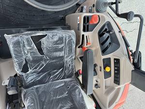 Tracteur M7060 20 CV 4x4 avec moteur et boîte de vitesses, garantie 3 ans, À VENDRE - Product Image 6