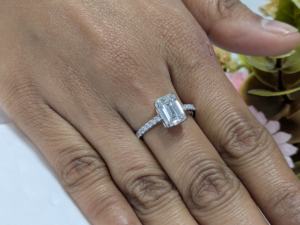 แหวนแต่งงาน/หมั้น สไตล์วินเทจ คลาสสิก สำหรับผู้หญิง ทำจากทองคำแท้ 10K/14K สีขาว/เหลือง ประดับเพชรทรงเหลี่ยมมรกต 2 กะรัต ผลิตในห้องปฏิบัติการ - Product Image 5