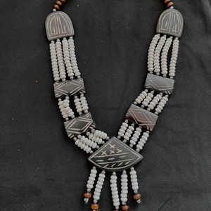 Perles blanches sur mesure résine colorée gros colliers mode ange bijoux pour revente modèle modèle - Product Image 1