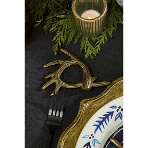 Rond de serviette en métal doré au design unique de pétales de fleurs avec finition polie pour la décoration de table d'événements familiaux de mariages - Product Image 1