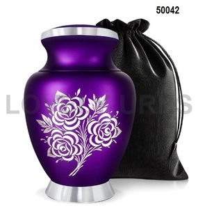 Urne funéraire en forme de rose - Urne décorative royale de grande taille en violet artisanal pour tous les genres, pour honorer les êtres chers - Product Image 1