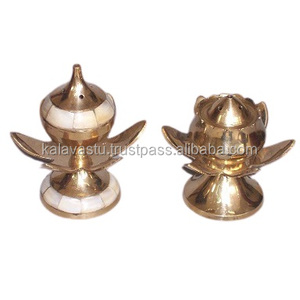Quemador de incienso de resina y carbón Kalavastu hecho a mano para decoración del hogar con nácar, de latón, aroma para todas las estaciones - Product Image 6