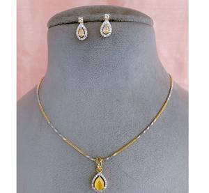 Conjunto de Collar y Pendientes con Baño de Oro y Plata, con Piedras de Circonita Cúbica, Elegante y Moderno, para Mujer, para Fiestas - Product Image 1