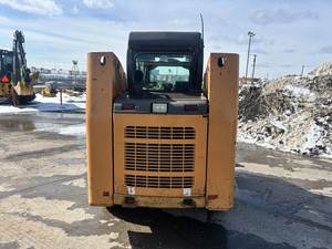 Cargadora de orugas vertical 2026 Case TV370B: Potencia de elevación vertical de alta capacidad para trabajos exigentes - Product Image 6