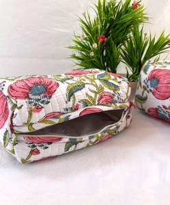 Conjunto de estuche vintage de algodón acolchado indio hecho a mano con estampado de bloques florales, cierre de cremallera ecológico, maquillaje personalizable impermeable - Product Image 3