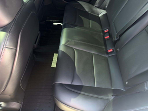 Tesla Model 3 RWD 2024 Usado en Buenas Condiciones, SUV Eléctrico, Asientos de Cuero, Interior Oscuro, Neumáticos R18, ACC, Techo Panorámico, Automático - Product Image 6