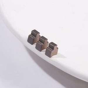 Piezas de herramientas RS550, piezas de <span class=keywords><strong>destornillador</strong></span> eléctrico, piezas de cepillo de carbono, Motor de repuesto de cepillo de carbono, cepillo de carbono de cobre - Product Image 4