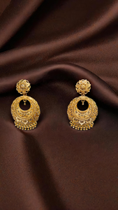 Prêt à expédier ensemble de boucles d'oreilles uniques conçues avec des boucles d'oreilles de style Jhumka plaqué or 22CT bijoux pour femmes - Product Image 3