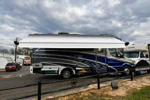 Autocaravana de Lujo Fleetwood Pulse 24B Clase C 2020 Blanca para Acampar, Usada, Emisión Euro 5, Capacidad para 4-6 Pasajeros, Piso Acrílico - Product Image 5