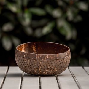Tazón de Cáscara de Coco Hecho a Mano de Alta Calidad, Ecológico, Desechable, Tallado, para Camping, Utensilios de Cocina, Directo de Fábrica en India - Product Image 3