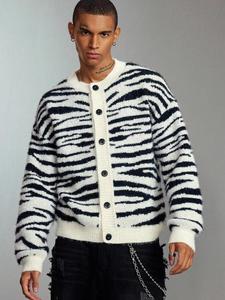 Cardigan da Uomo Personalizzato ODM con Motivi, Collo Tondo, Bottoni Frontali, Maniche Lunghe, Vestibilità Ampia, Casual, Caldo per l'Inverno - Product Image 4