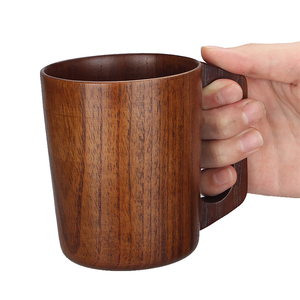 Taza de Madera Hecha a Mano para Hombre y Mujer, Regalo Perfecto para Beber Té, Elegante Juego de Taza y Platillo - Product Image 3