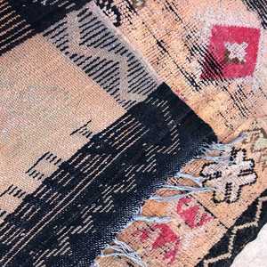 Hermosas alfombras de diseñador de borde negro Bloque de mano Patrón de Priont Alfombras de diseñador 100% Dhurries bordados para la vida en el hogar - Product Image 4