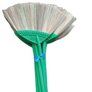 Haute qualité jonc de mer paille balai bâton nettoyage balai vietnamien paille doux manche balai au Vietnam en gros Akina - Product Image 1