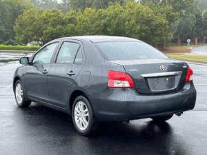 Usado 2007 T * oyota Yaris - Product Image 3