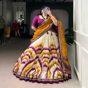 VASTRA COTTAGE Lehenga Designer cousu avec chemisier, ensemble Lehenga en soie Tussar avec dupatta à franges pour les fêtes et les mariages - Product Image 4