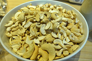 Noix de cajou cassées de qualité parfaite SP prix raisonnable pour les noix de cajou du grossiste vietnamien - Product Image 4