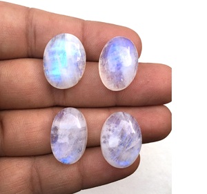 4 Uds. Cabujón de piedra lunar de arcoíris Natural, piedra preciosa genuina de Fuego Azul suave para la fabricación de joyas, cuentas de piedra de forma ovalada llamativa - Product Image 1