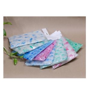 Chubasqueros desechables temporales de PE, ropa impermeable de precio barato para una sola persona de alta calidad con logotipo y embalaje personalizados - Product Image 2