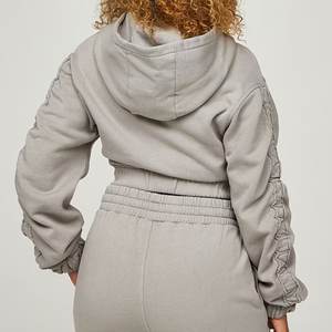 Survêtements à capuche gris à logo brodé personnalisé, très vendus, pour femmes, vêtements de rue, costumes pour femmes, hiver - Product Image 4