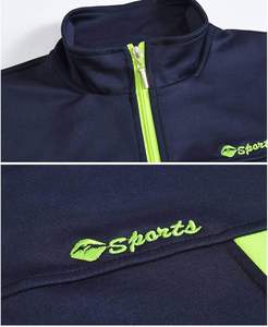 Conjunto de chándal personalizado para hombre y mujer Ropa deportiva de dos piezas para gimnasio y entrenamiento con opción de diseño personalizado - Product Image 4