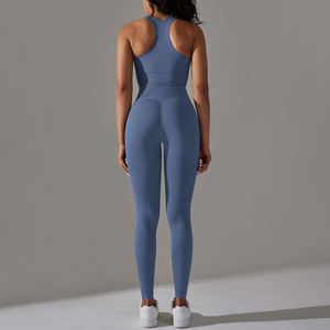 Conjuntos de ropa de Yoga de 2 piezas sin costuras para mujer, ropa deportiva de patrón sólido para gimnasio, cierre de cintura elástica, pantalones cortos de longitud corta en la parte delantera - Product Image 2