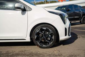 Kia Picanto GT Line 2026 con Volante a la Derecha, Neumáticos R17, Emisión Euro VI - Product Image 6