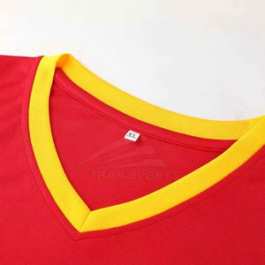 เครื่องแบบบาสเกตบอลมืออาชีพทำจากโพลีเอสเตอร์ที่ทนทานกันรอยยับและระบายอากาศได้ดีสำหรับผู้เล่นขนาดพิเศษ - Product Image 4