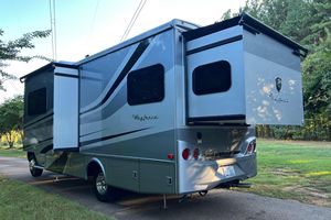 Camping-car d'occasion Mercedes-Benz Sprinter 3500XD Tiffin Wayfarer 25QW 2020 - Product Image 4