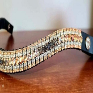 5แถวสีทองเงินประกายเพชรคริสตัลใสพลอยเทียม Mega Bling หนังสีดำที่ปรับแต่งคิ้วม้าใช้ได้ - Product Image 6