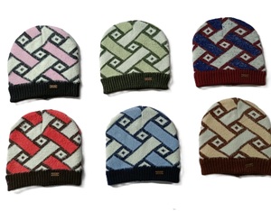 Gorros de Punto Personalizables con Bordado a Mano para Niños con Lazos, Acrílico Cálido, Varios Colores y Tamaños - Hechos en India - Product Image 2