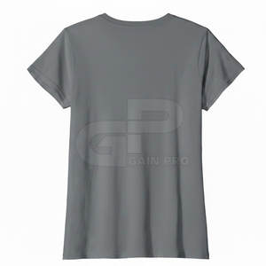 Camiseta del Día de la Madre con diseño personalizado elegante y un estilo casual y relajado. - Product Image 2