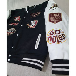 สไตล์แจ็คเก็ตตัวแทนที่กําหนดเอง / แจ็คเก็ตตัวแทนขนสัตว์ Melton ของผู้ชายขายส่งแจ็คเก็ตเล็ตเตอร์แมนพร้อมแขนหนัง - Product Image 5