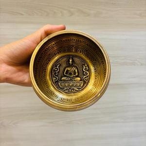 Bol chantant de style traditionnel en Bronze tibétain à haute résonance pour les professionnels de la santé holistiques Produit artisanal en métal - Product Image 2