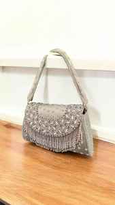 Sacs à main de soirée de luxe en diamant pour jeune femme Nouveaux accessoires de mode avec sacs à main à chaîne pour femmes et filles - Product Image 2