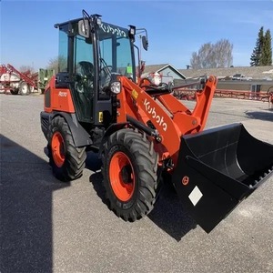 Cargadora de ruedas Kubota M70 en venta, para agricultura, 4 cilindros, diésel, 4x4, mini tractor con cargador frontal. - Product Image 2