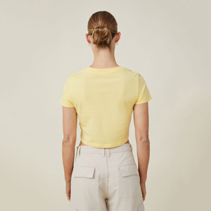 เสื้อยืดแขนสั้นผ้าคอตตอนสีพื้นสำหรับผู้หญิงเสื้อครอปทรงหลวมโลโก้แบบกำหนดเองฤดูร้อน - Product Image 5