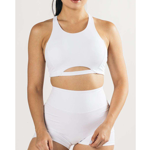 Vêtements de sport personnalisés Ensembles de yoga pour femmes Vêtements de yoga courts et élégants Entraînement en plein air Combinaison active pour femmes - Product Image 1