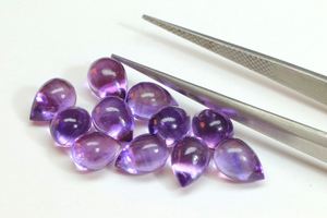 พลอยอเมทิสต์ที่ยอดเยี่ยมอัญมณีทรงหลวมหยดน้ำตาหลวมและขัดเรียบพลอยอะเมทิสต์ทรงหลังเบี้ยที่ดีที่สุดสำหรับการทำเครื่องประดับ - Product Image 6