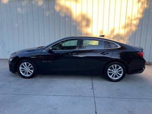 Voiture d'occasion Chevrolet Malibu LT 2017 à bas prix à vendre - Product Image 4