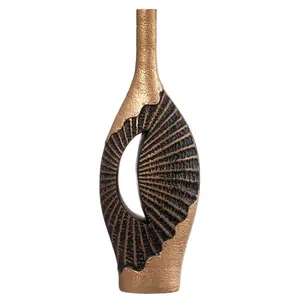 Jarrón de Flores de Mesa de Alta Gama, Artístico, Ecológico, Costero, de Hierro, Hecho a Mano por Diseñadores de Lujo, Zahid Exports - Product Image 5