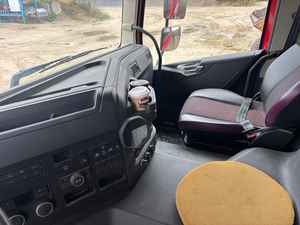 Camión Pesado 2023 6x4, 469HP (345kW), Euro 6, Diésel, Transmisión Automática, Solo 15000 km, En Buen Estado - Product Image 2