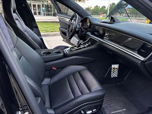 2018 porschepanamera เทอร์โบอัตโนมัติมืด V8เทอร์โบคู่แบบเร่งด่วน AWD เบาะหนังด้านซ้ายแบบพาโนรามาซันรูฟ - Product Image 5