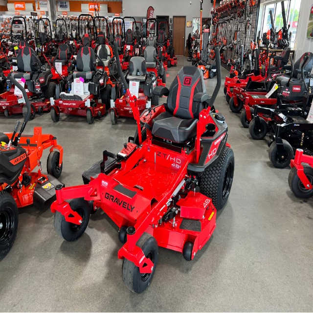 Kubota G261HD Ride-on Kobota Mower Tractor - Low-maintenance Riding Lawn Mower/ New Hydraulic 3 Years Garden Grass Cutter CA;1
