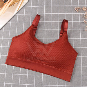 Soutien-gorge de sport de fitness respirant de haute qualité Nouveau design Vêtements de sport pour femmes Fabriqué au Pakistan en vente - Product Image 5