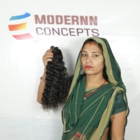 Vente en gros d'extensions de cheveux humains indiens vierges 100% faisceaux naturels bouclés dans des styles de vague de corps droits bruts sans traitement chimique